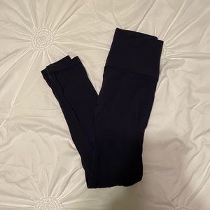 Navy Lululemon Wunder Under Leggings (7/8 length)
